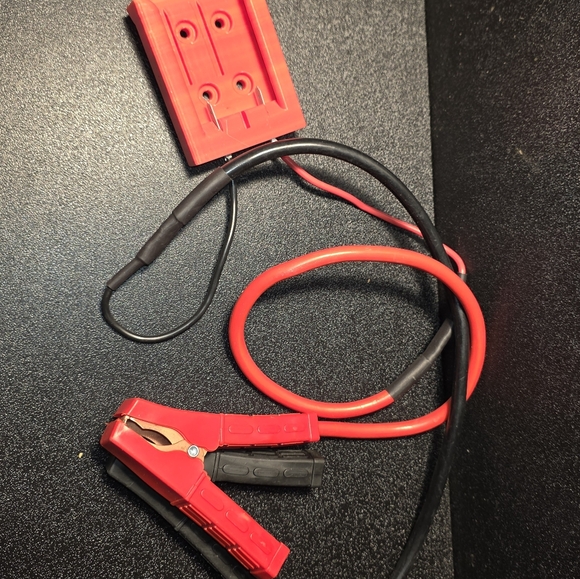 "Craft Red" jump start pack. Requires "Craft Red" 20v lithium battery. - Picture 5 of 5